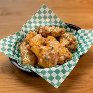 Windy city garlic parmesan wing basket 10Pc