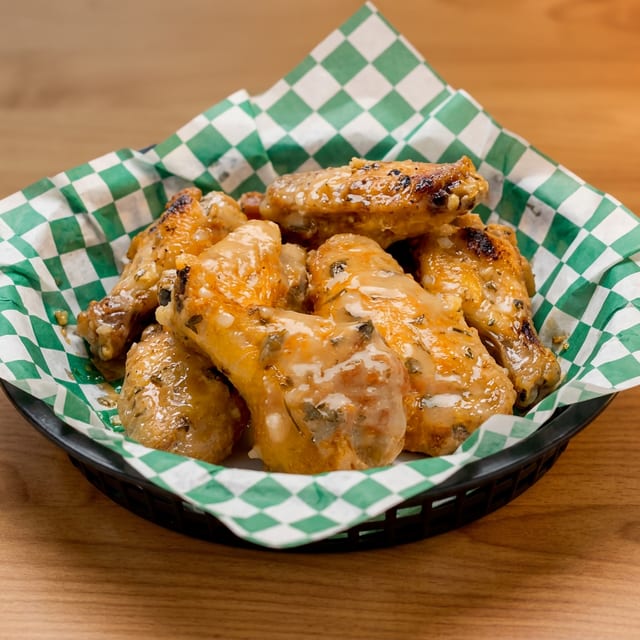 Windy city garlic parmesan wing basket.